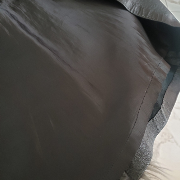 Leather skirt. WAIST - Picture 8 of 9